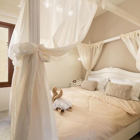 Chrisselen Palazzo Colombo Apartman Hriszí Aktí Haniá Kültér fotó